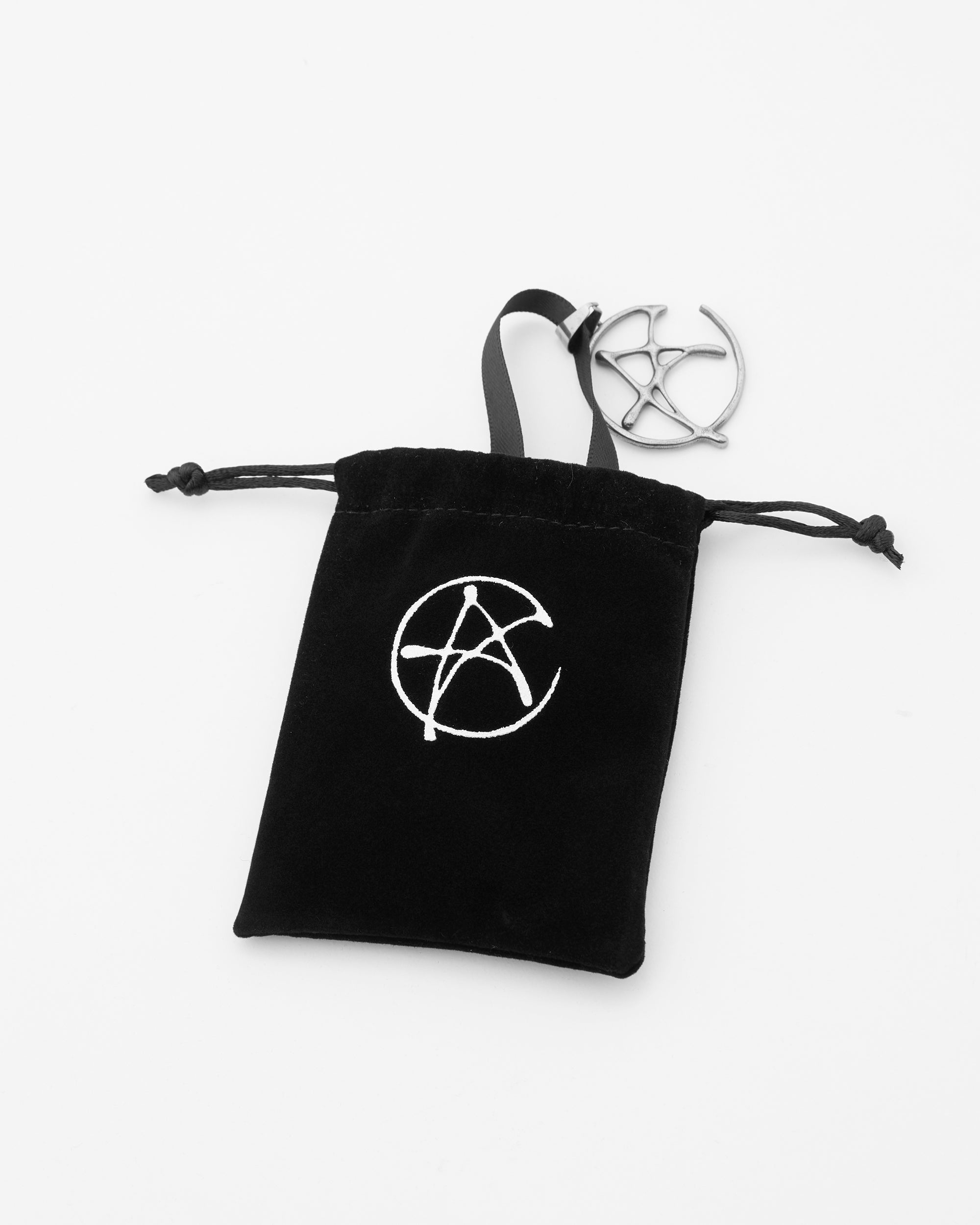 Culto Ribbon Necklace